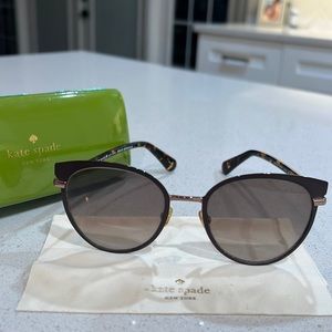 Kate Spade Cat Eye Sunglasses in excellent condition!